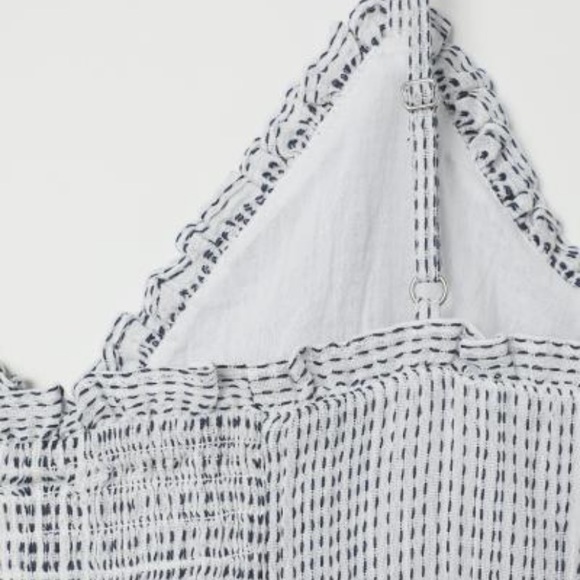 H&M Women’s White & Navy Ruffle Romper - Picture 2 of 4